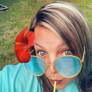 Meet your Posher, Bridgette